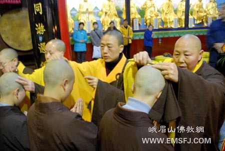 剃发出家应具备哪些条件