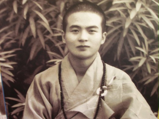 不愿做老二，谁服你做老大呢