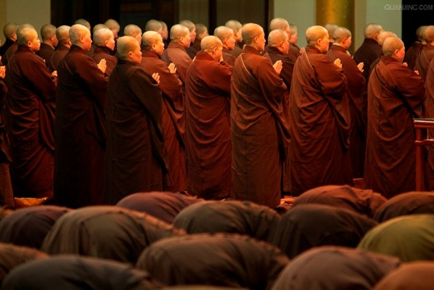 戒律中对僧人从事占卜算命的观点